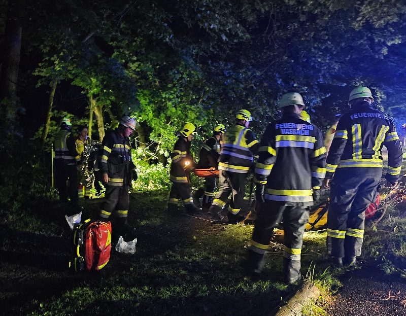 Personenrettung durch Feuerwehr in Villach (Bild 2)